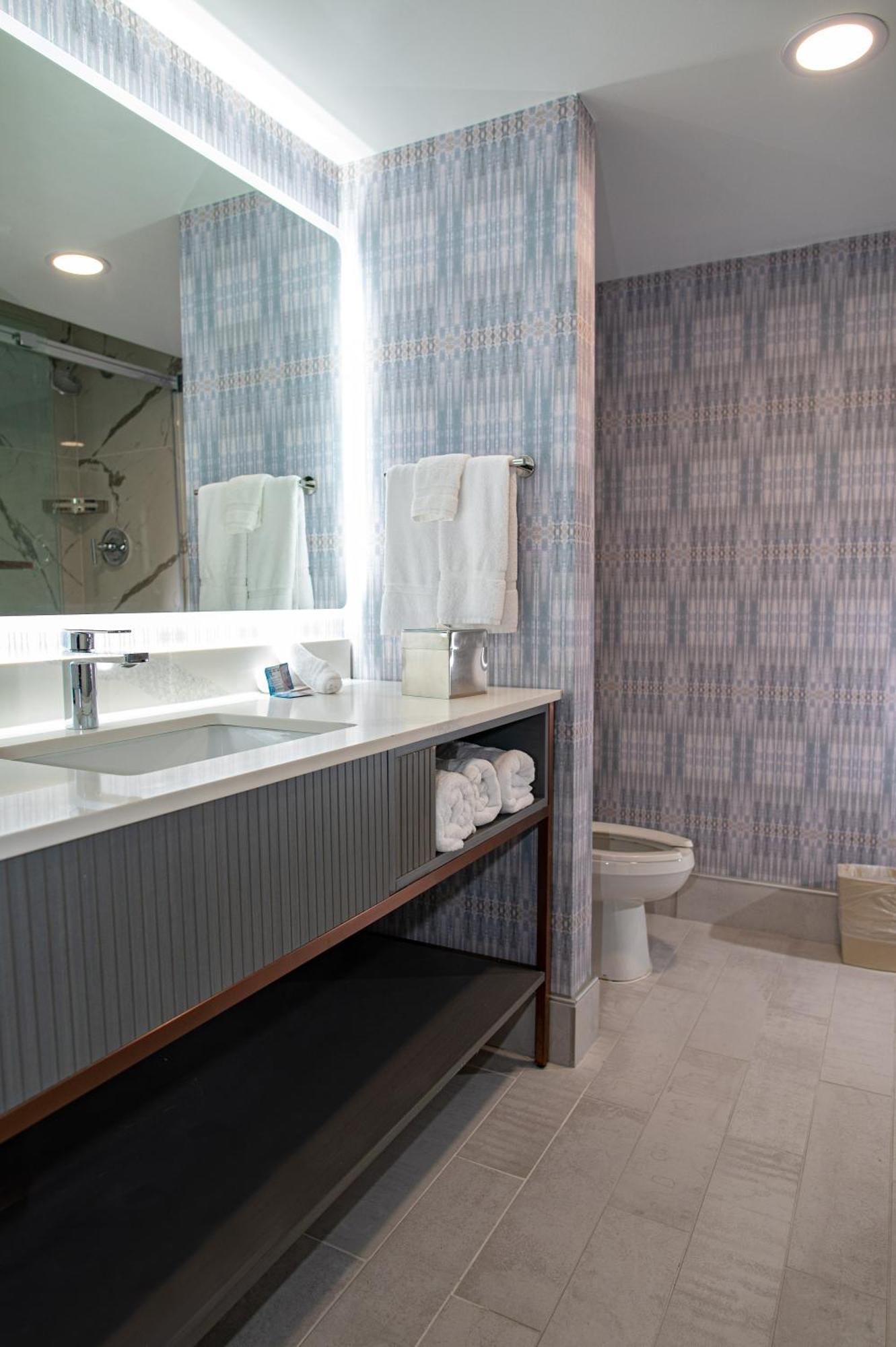 Hotel Doubletree By Hilton Poughkeepsie Extérieur photo