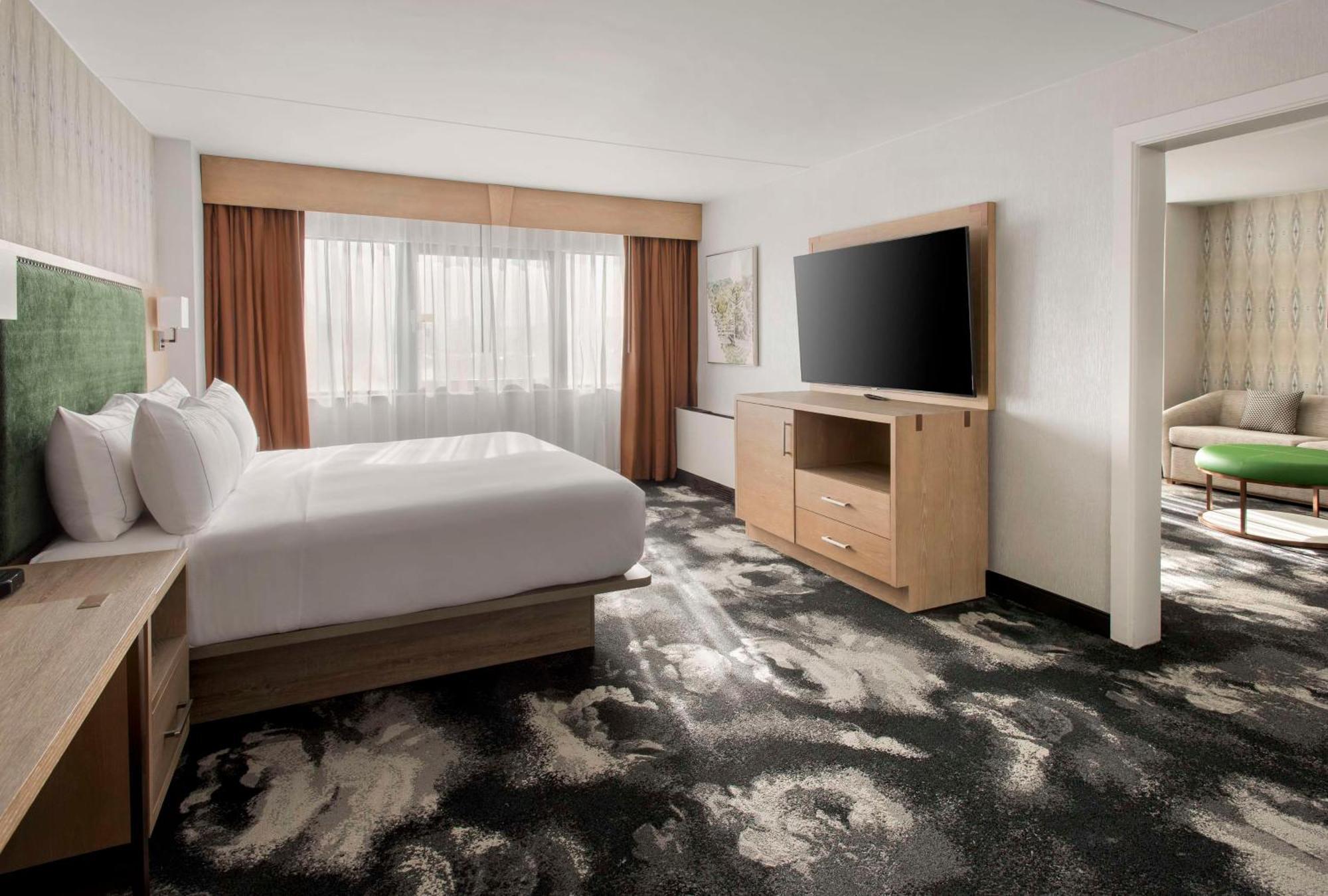 Hotel Doubletree By Hilton Poughkeepsie Extérieur photo